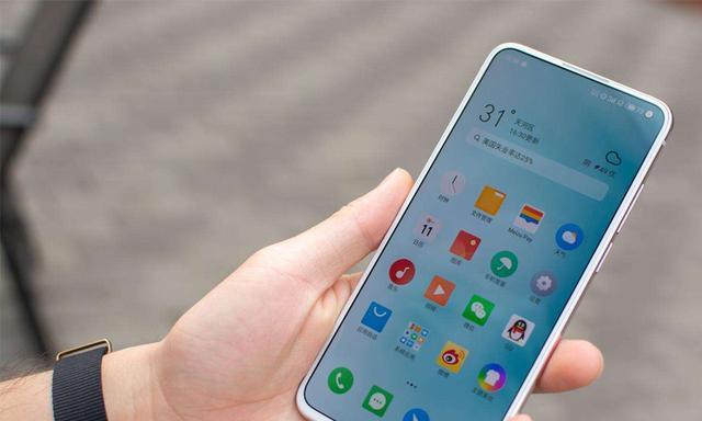 魅族17Pro（性能强悍、拍照出色、操作流畅，魅族17Pro助你体验极致手机生活）