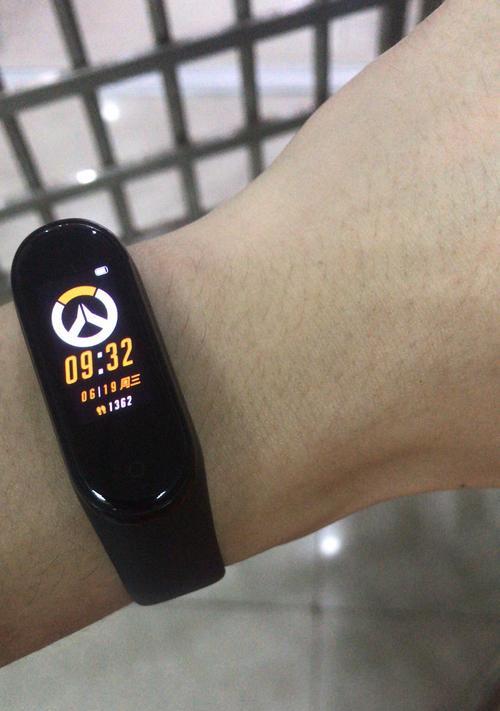 小米手环表盘主题更换教程（一步步教你如何自定义小米手环的表盘背景壁纸）