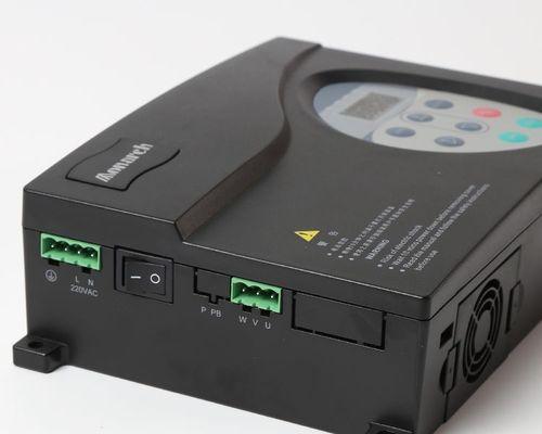 电梯投影仪接线方法全解析（简单易学）