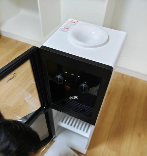 家用饮水机故障排查与维修指南（解决家用饮水机故障的实用方法与技巧）