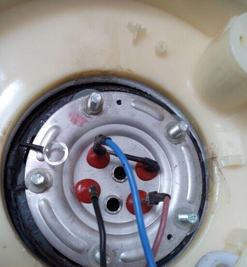 热水器放水步骤与注意事项（简单易懂的热水器放水指南）
