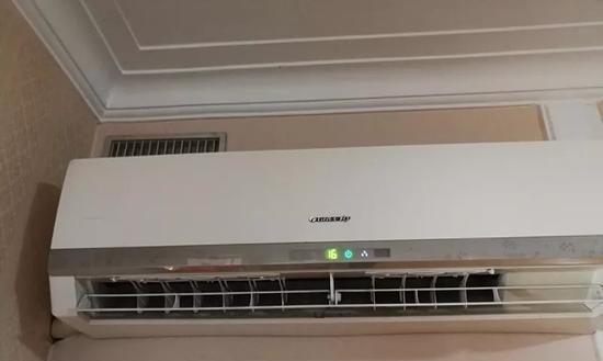 房间开空调导致干燥问题解决方法（如何在房间开空调的情况下有效防止干燥）