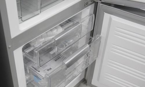 美菱冰箱灯不亮不制冷怎么办？冰箱不制冷问题的解决方法是什么？