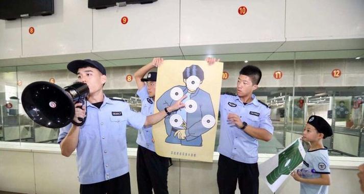 特警打靶眼镜如何安装？视频教程在哪里？